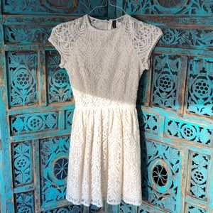 HM Cream Lace Baby Doll Dress💞